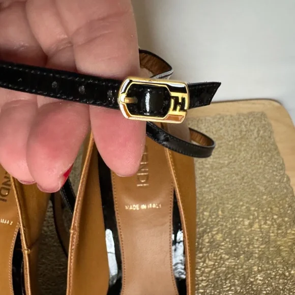 FENDI Décolleté Vernice High Heels Shoes size 38